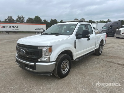 2022 Ford F-250 XL 4x2 Extended Cab Pickup