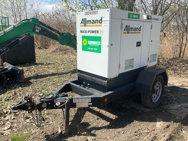 2017 Allmand Maxi-Power 25 25 kVA Mobile Generator Set (Inoperable)