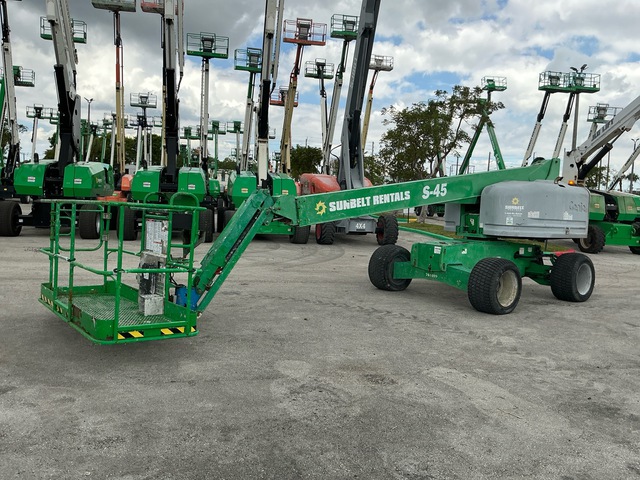 2015 Genie S-45 4WD Diesel Telescopic Boom Lift 2015 Genie S-45 4WD Diesel Telescopic Boom Lift