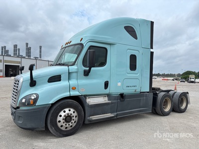 2017 Freightliner Cascadia 113 6x2 T/A Sleeper Truck Tractor