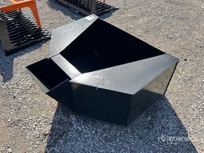 2025 Kit Containers QT-CB-075 0.75 cyd Concrete Placement Skid Steer Bucket