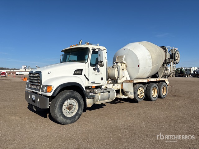 2005 Mack CV513 10x4 Mixer Truck