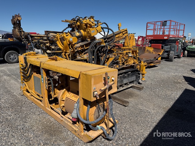 1988 Klemm KR701 Crawler Mounted Mini-Piling Rig with Power pack Blasthole Drill