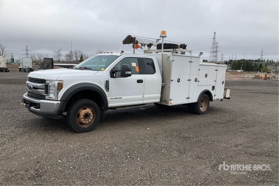 2018 Ford F-550 4x2 Extended Cab Service Truck