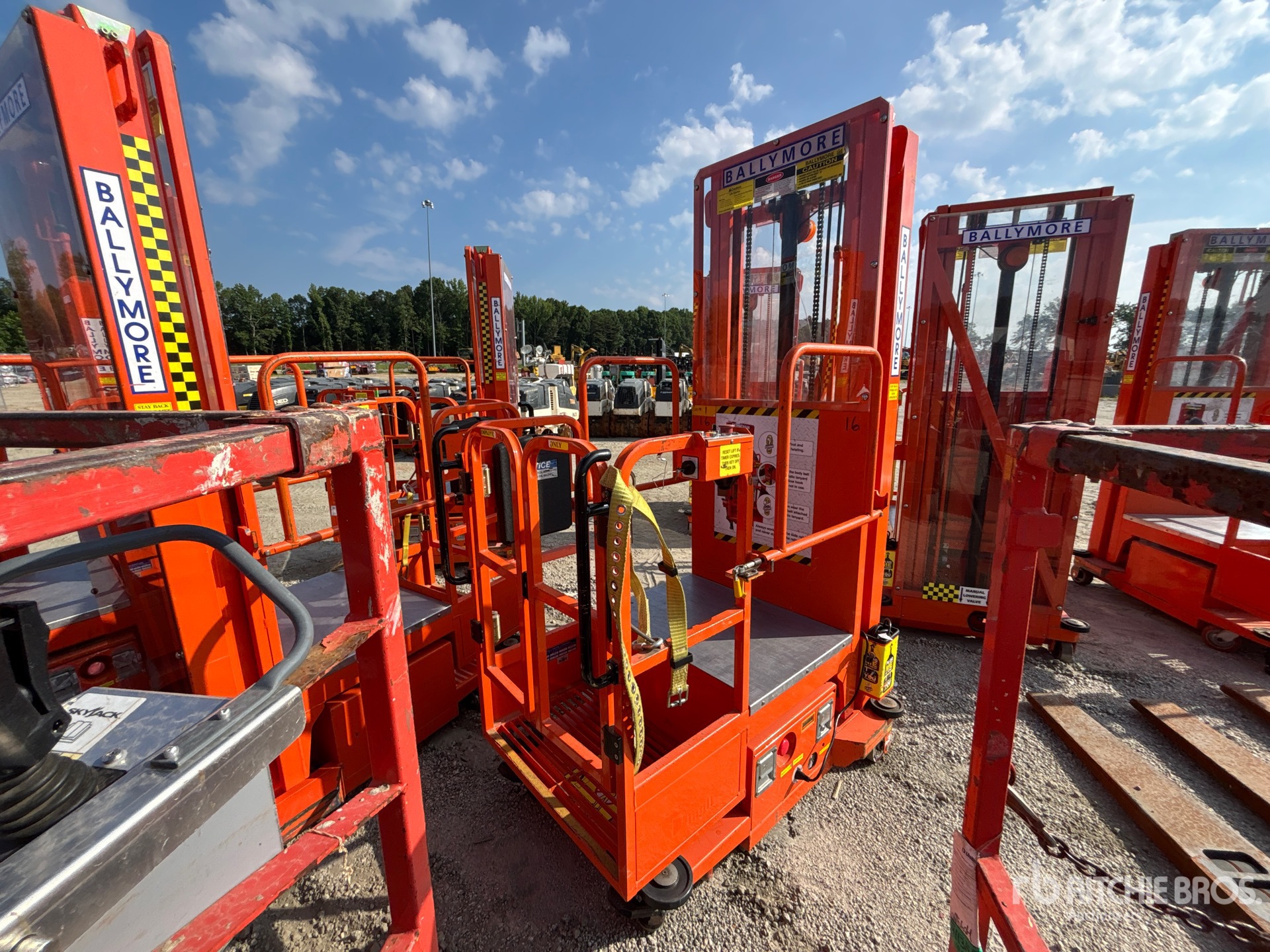 2015 Ballymore Vertical Mast Lift