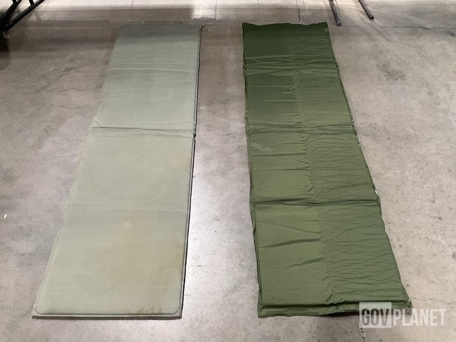 (142) Self-Inflating Sleeping Mats