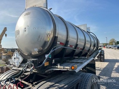 1995 BULK MFG Equipment Trailer