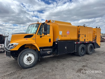 2008 International 7400 6x4 Fuel and Lube Truck