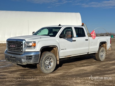 2018 GMC Sierra 3500HD 4x4 Crew Cab Pickup