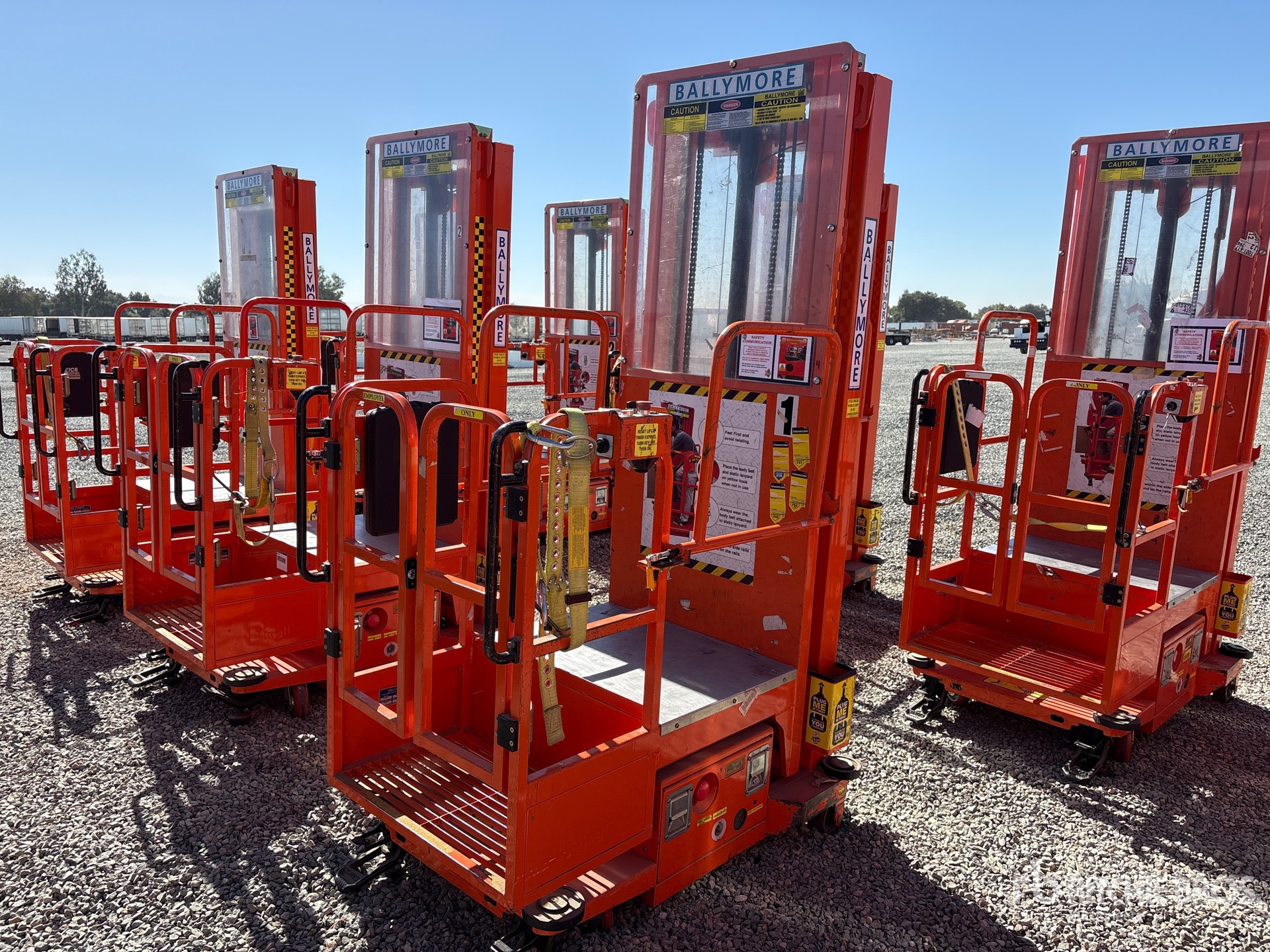 2015 Ballymore PS-140H Vertical Mast Lift