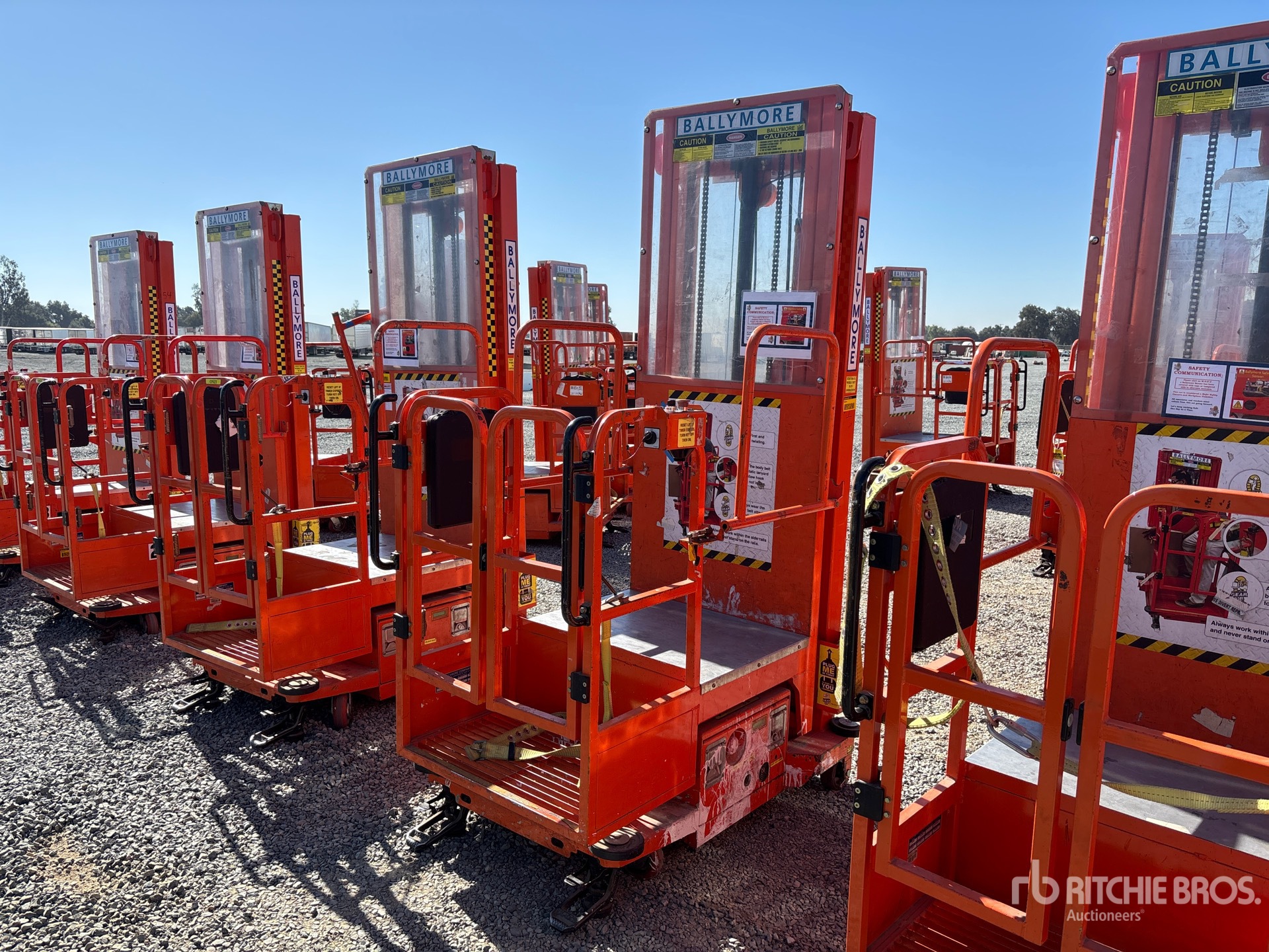 2015 Ballymore PS-140H Vertical Mast Lift