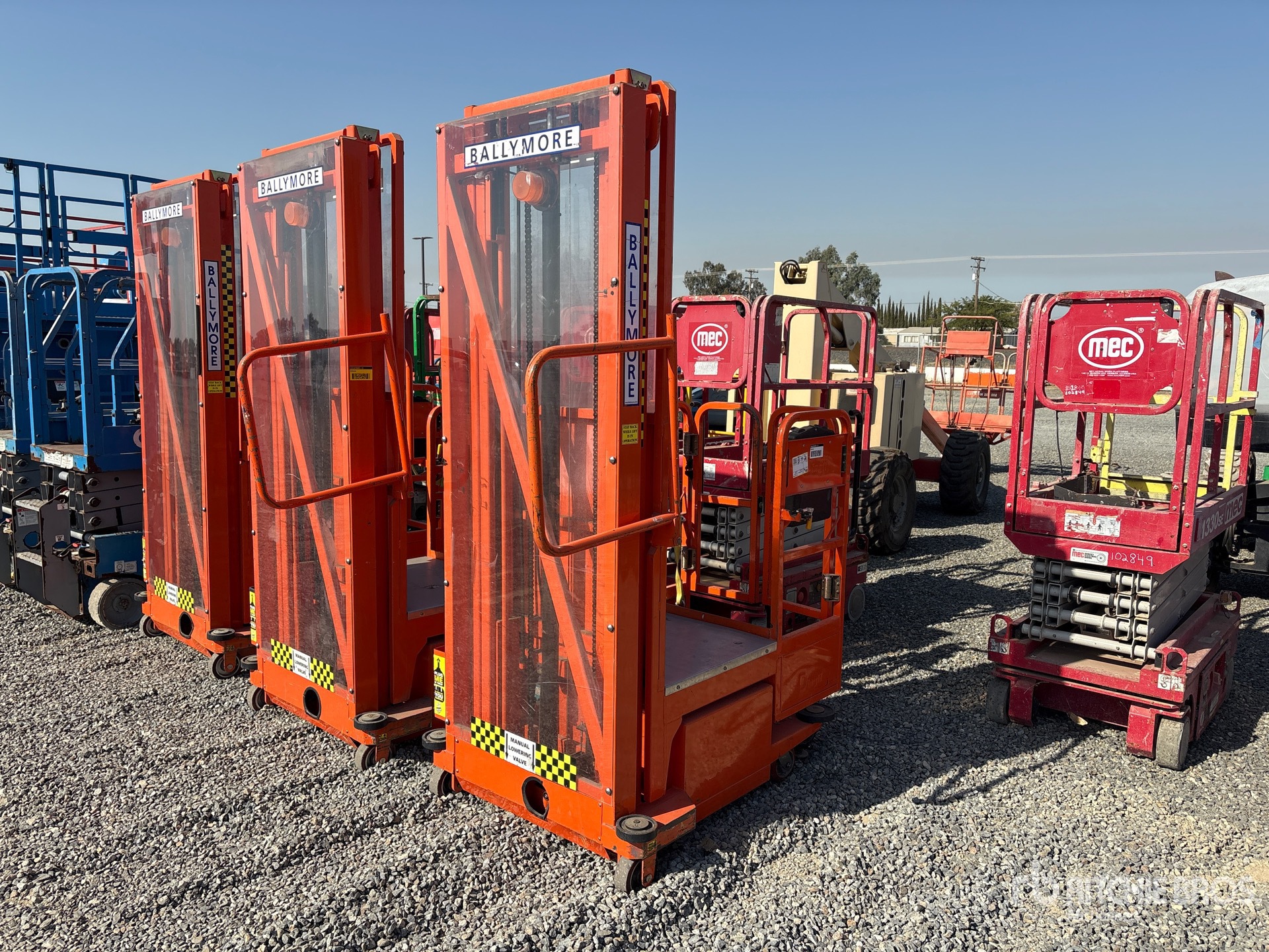 2015 Ballymore PS-140H Vertical Mast Lift
