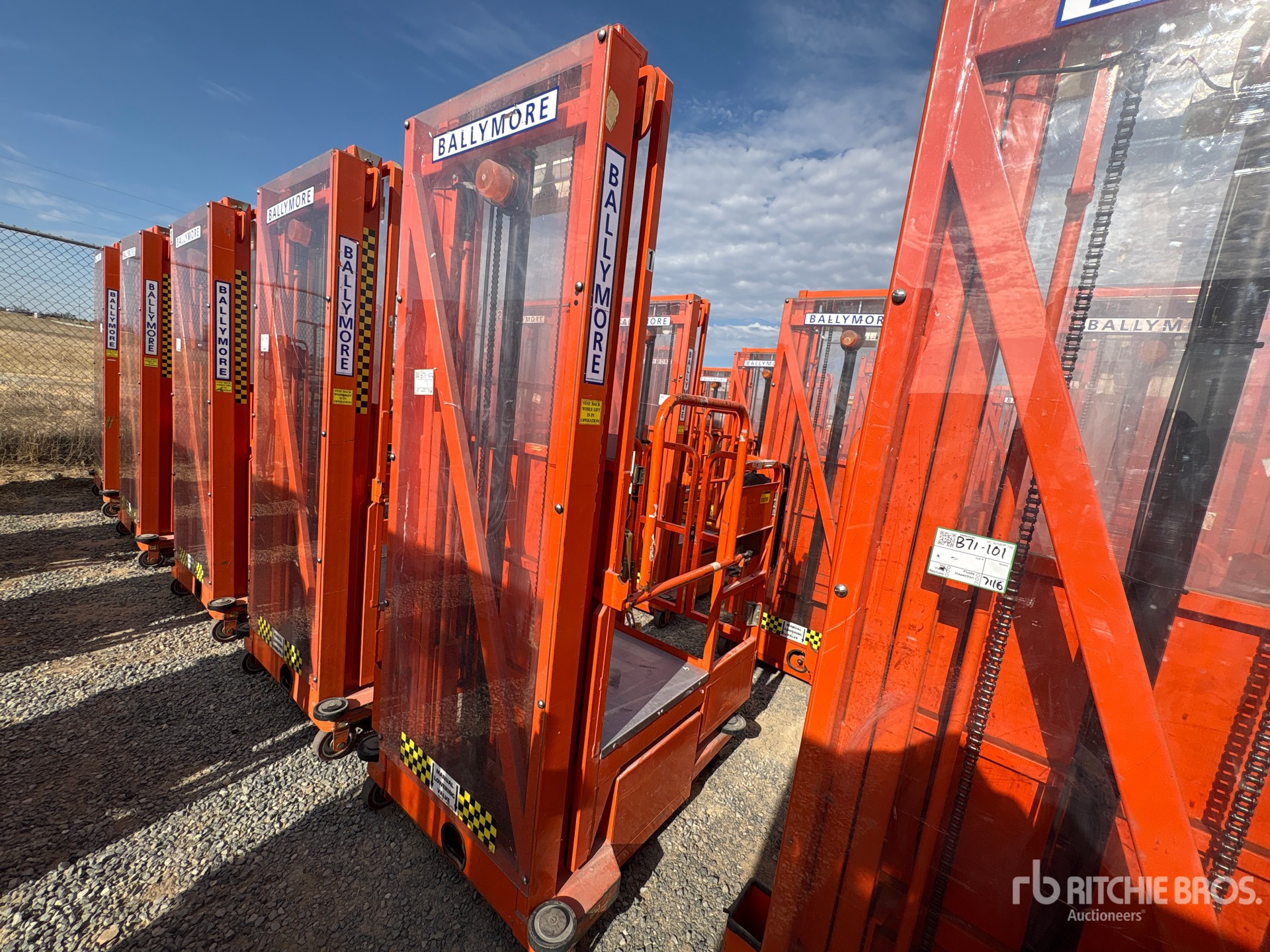 2014 Ballymore PS-140H Vertical Mast Lift