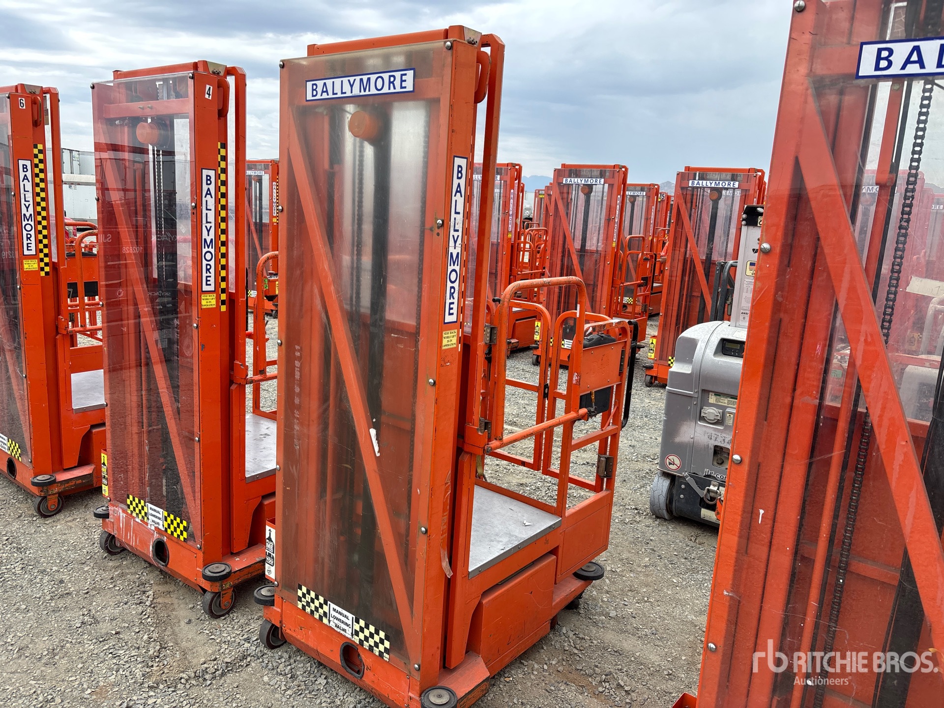 2015 Ballymore PS-140H Electric Vertical Mast Lift
