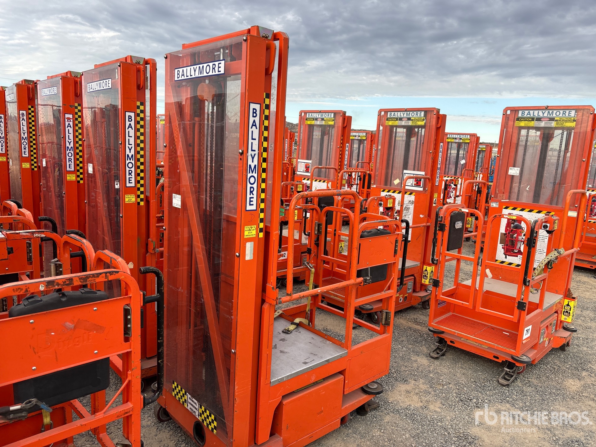 2015 Ballymore PS-140H Electric Vertical Mast Lift
