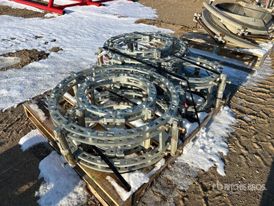 Quantity of (5) Pipe Clamps パイプライン その他