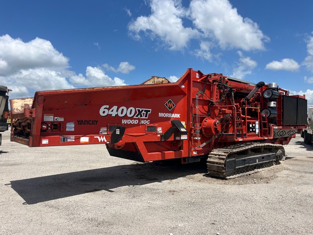 2018 Mobark 6400XT Wood Hog Tracked Horizontal Grinder 2018 Mobark 6400XT Wood Hog Tracked Horizontal Grinder