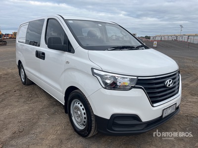 2019 Hyundai iLoad Cargo Van