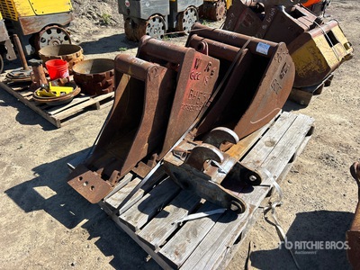 Quantity of (4) Cazo para excavadora