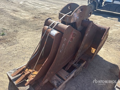 Quantity of Backhoe Loader Bucket