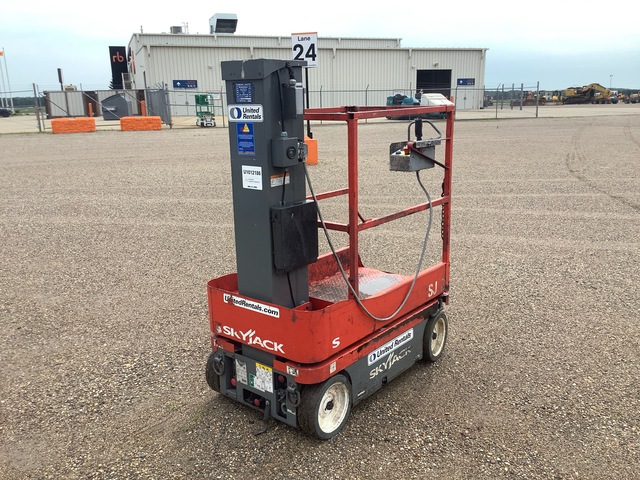 2019 Skyjack SJ12 Vertical Mast Lift 2019 Skyjack SJ12 Vertical Mast Lift