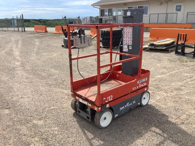2019 Skyjack SJ12 Vertical Mast Lift 2019 Skyjack SJ12 Vertical Mast Lift