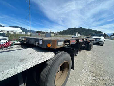 2004 Triple E 30000 kg 28 ft T/A Super B-Train Pup Flatbed Trailer