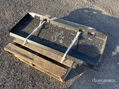 Skid Steer Attachment Mounting Plate
