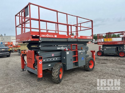 2018 Skyjack SJ8841RT Diesel 4x4 Scissor Lift