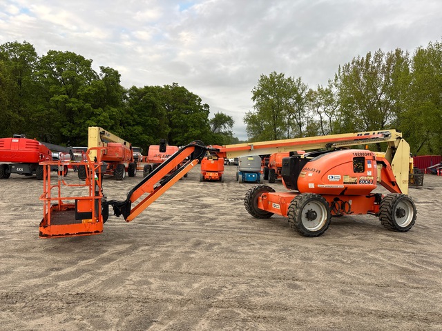 2014 JLG 600AJ 4WD Dual Fuel Articulating Boom Lift 2014 JLG 600AJ 4WD Dual Fuel Articulating Boom Lift