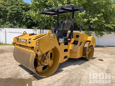 2012 Cat CB564D Rullo vibrante tandem