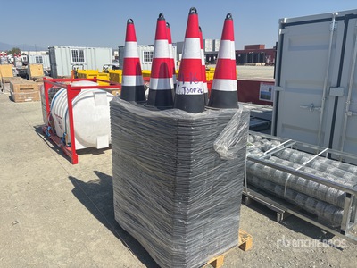 2026 TSC Quantity of (250) Cônes d'autoroute (Unused)