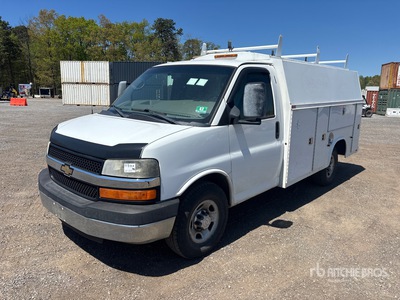 2014 Chevrolet Express G3500 4x2 Utility Truck