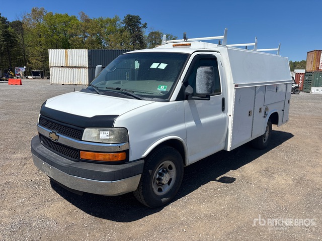 2014 Chevrolet Express 3500 4x2 Utility Truck
