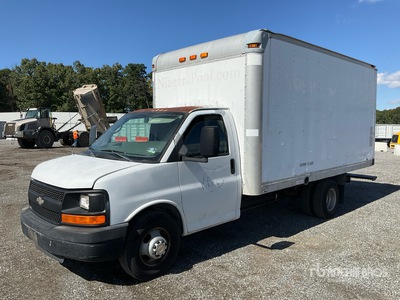 2010 Chevrolet Express G3500 4x2 Camion fourgon
