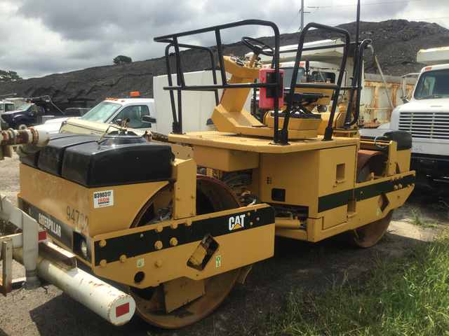 Cat CB-434 Vibratory Double Drum Roller