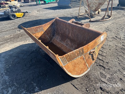 Garier 60 in Cleanup Excavator Bucket - Fits Komatsu PC160