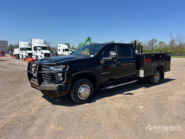 2020 Chevrolet Silverado 3500HD 4x4 Crew Cab Utility Truck