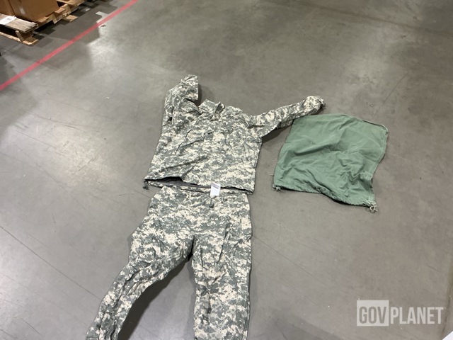 (29) Jackets, (7) Parkas, (22) Pairs of Trousers & Assorted Items