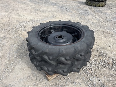 Quantity of (2) Fits Ford Tractor 2000-7000 Wheels