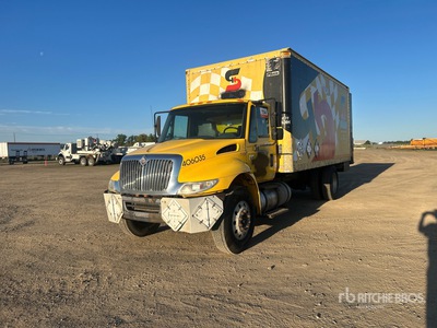 2007 International 4300 4x2 Van Truck