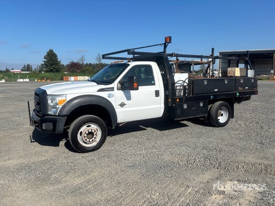 2016 Ford F-550 XL 4x2 Camion à Plateau