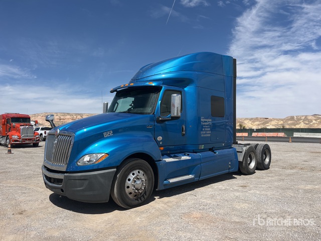 2019 International LT625 6x2 T/A Sleeper Truck Tractor