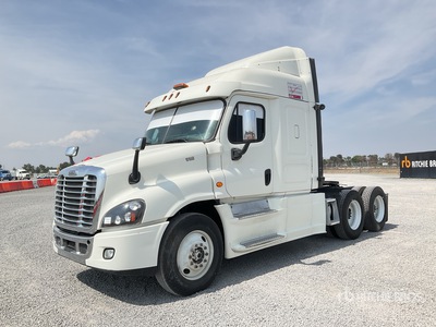 2017 Freightliner Cascadia 6x4 Tractocamion con Dormitorio / T/A Sleeper Truck Tractor