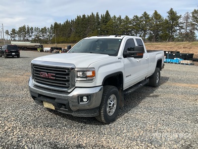 2018 GMC Sierra 2500HD SLE 4x4 Extended Cab Pickup