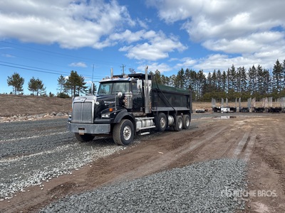 2018 Western Star 4900FA 8x4 Tri/A Dump Truck