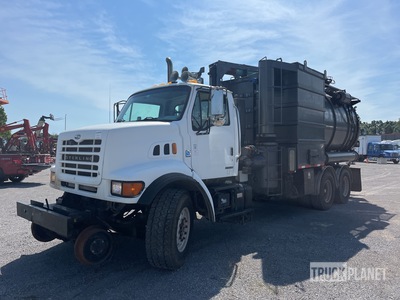 2003 Sterling LT9500 6x4 Vacuum Excavator Truck