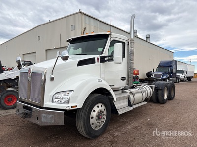 2016 Kenworth T880 Day Cab Truck Tractor
