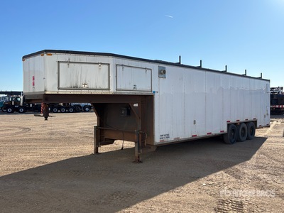 2009 Bow-Ridge Trailer 28 ft Tri/A Gooseneck Remolque Cerrado