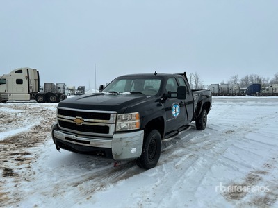 2009 Chevrolet Silverado 2500 HD LS 4x2 Extended Cab Pickup